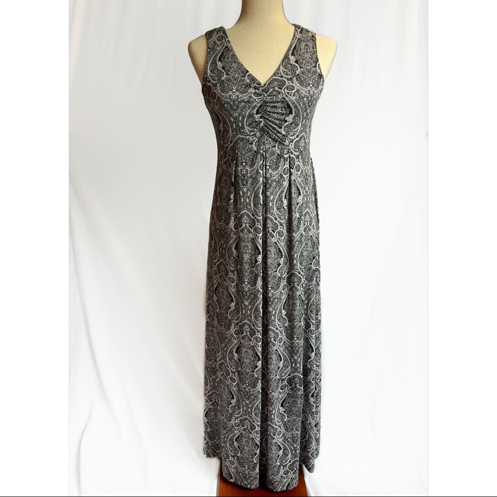 Talbots Black and White Paisley Sleeveless Maxi Dress